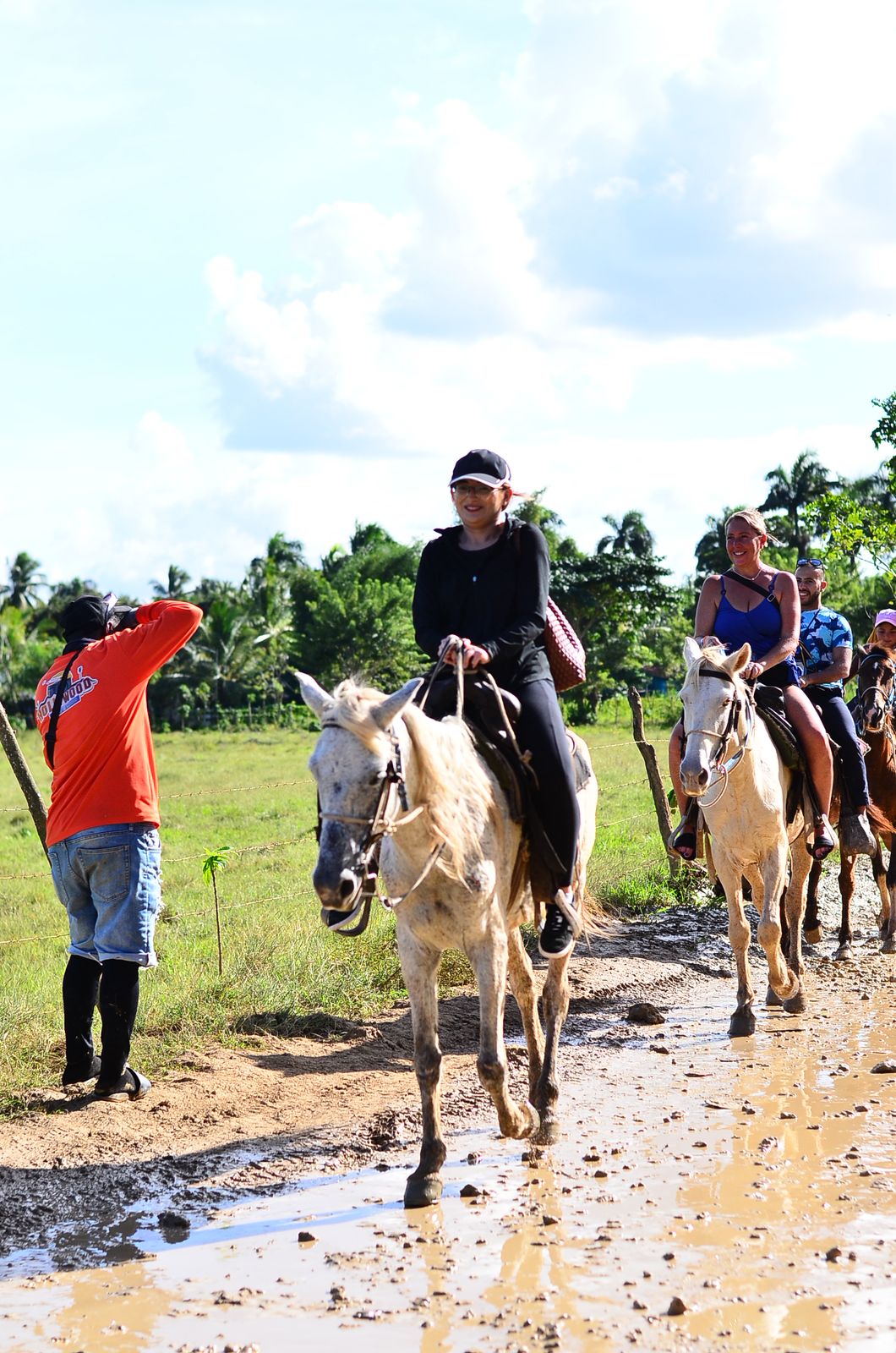 ROVI TOUR - Horse Ride Adventure (Prices are per person)